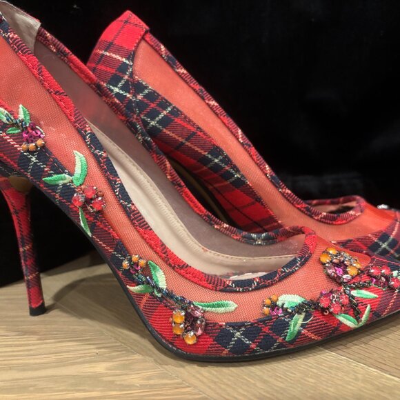Betsey Johnson Red Plaid Embroidered Heels - Picture 2 of 6